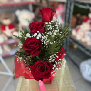 Ramo pequeño de 4 rosas