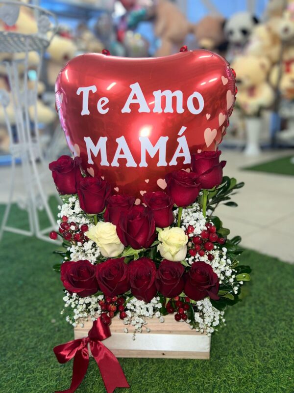Caja floral con globo de corazón - Imagen 2